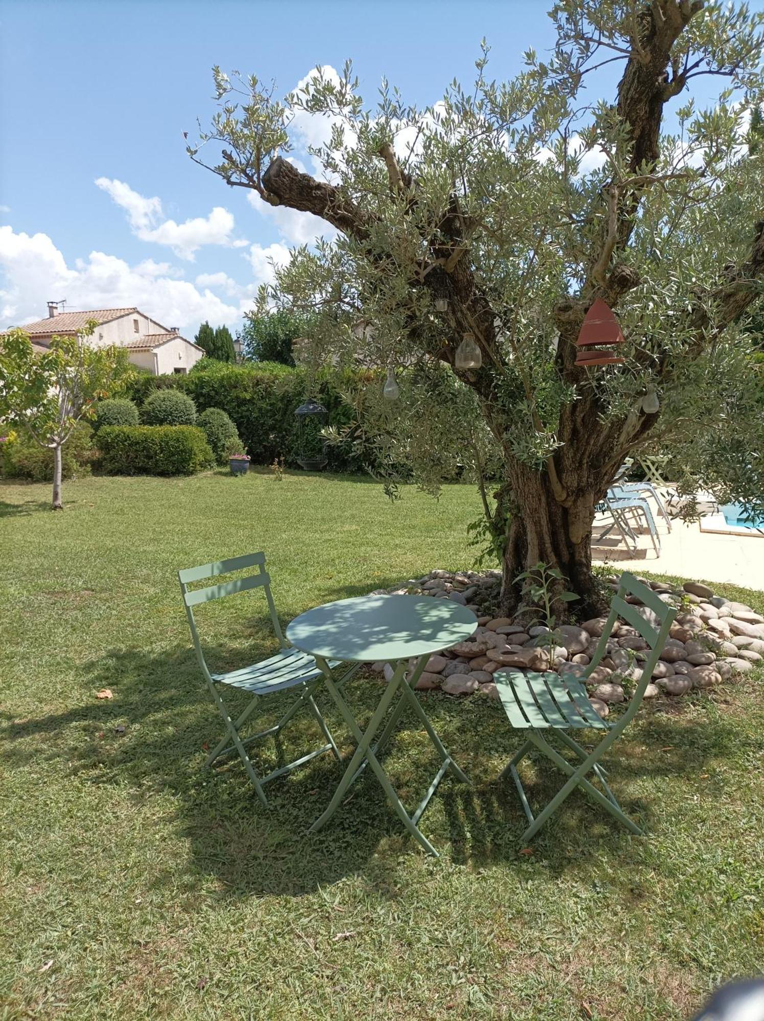 Chambre D'Hote Au Coeur Des Alpilles Муриес Екстериор снимка
